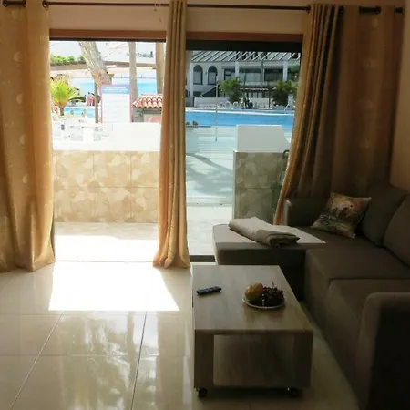 Tenerife With Impressive Pool 25 코스타델실렌시오